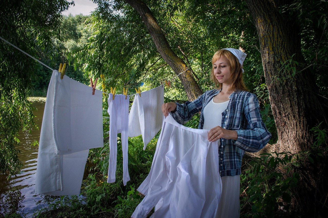 How to Get Paint Out of Clothes: Easy and Effective Methods